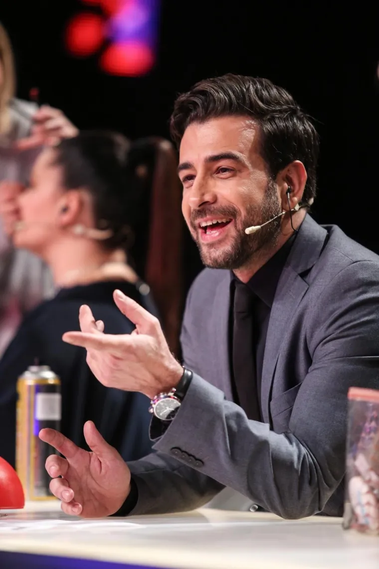 OVAKO TO IZGLEDA KADA SE KAMERE OKRENU: Pogledajte atmosferu sa snimanja druge polufinalne emisije 'Supertalenta'