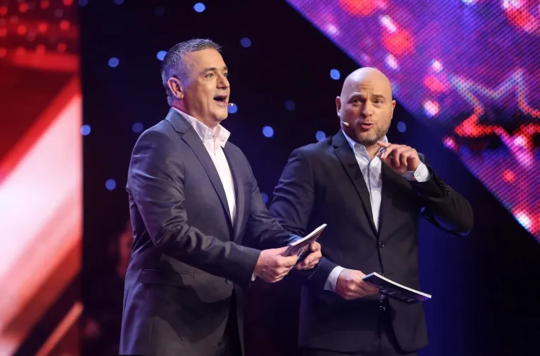 OVAKO TO IZGLEDA KADA SE KAMERE OKRENU: Pogledajte atmosferu sa snimanja druge polufinalne emisije 'Supertalenta'