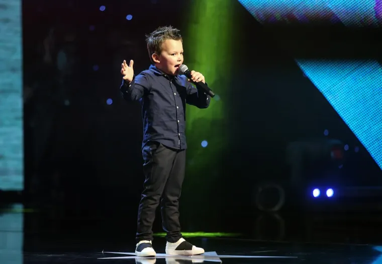 OVAKO TO IZGLEDA KADA SE KAMERE OKRENU: Pogledajte atmosferu sa snimanja druge polufinalne emisije 'Supertalenta'