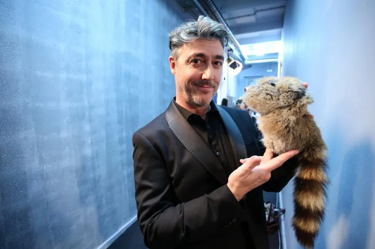 OVAKO TO IZGLEDA KADA SE KAMERE OKRENU: Pogledajte atmosferu sa snimanja druge polufinalne emisije 'Supertalenta'