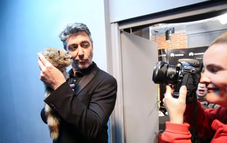 OVAKO TO IZGLEDA KADA SE KAMERE OKRENU: Pogledajte atmosferu sa snimanja druge polufinalne emisije 'Supertalenta'