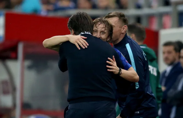 Slavlje hrvatskih reprezentativaca nakon &scaron;to su izborili Svjetsko prvenstvo u Rusiji