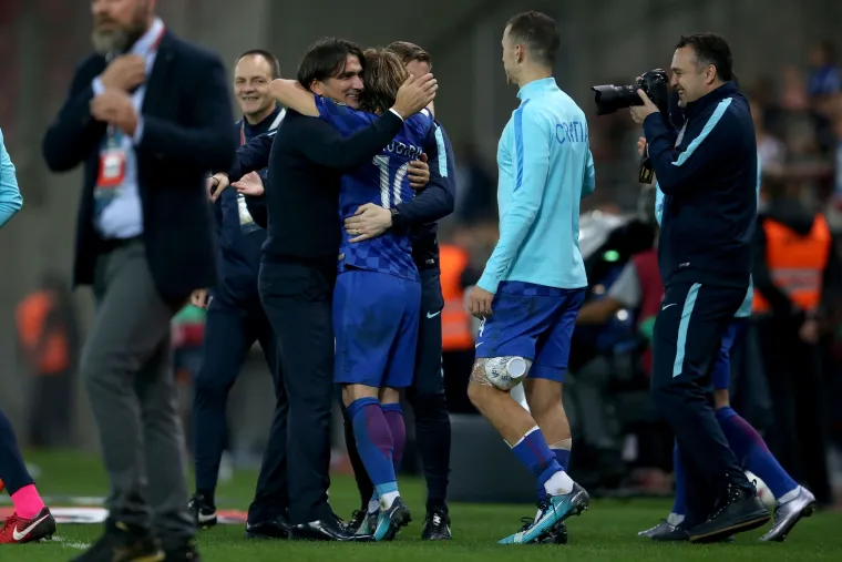 Slavlje hrvatskih reprezentativaca nakon &scaron;to su izborili Svjetsko prvenstvo u Rusiji