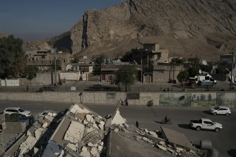 Stravične scene potresa u Iranu u kojem je život izgubilo vi&scaron;e od 400 ljudi: najmanje 6600 ljudi ozlijeđeno!