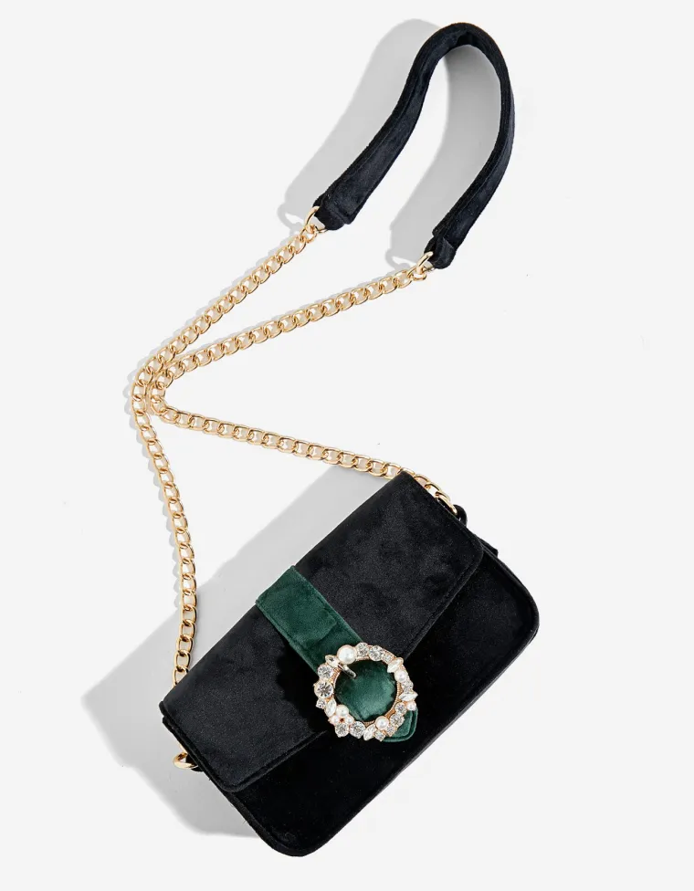 Bar&scaron;unasta torbica s kristalićima na kopči, Stradivarius, 99,90 kuna