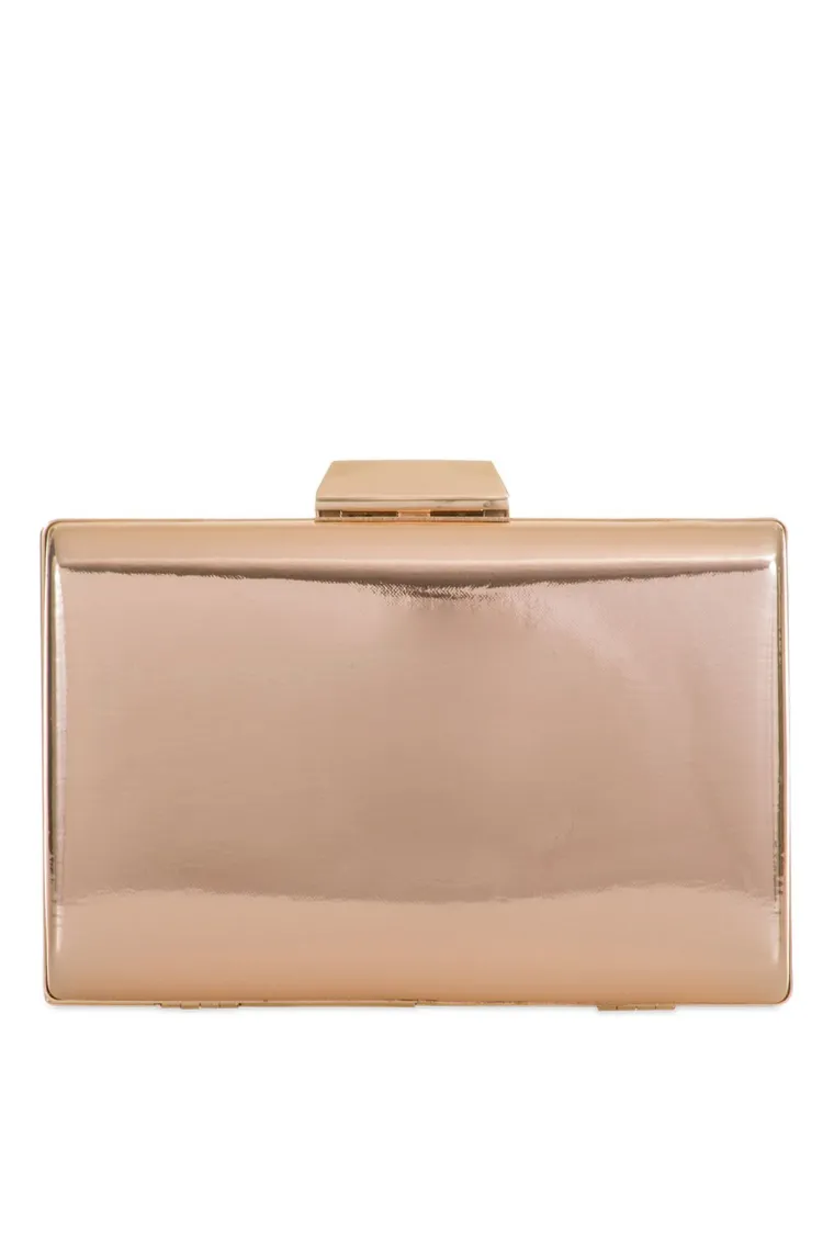 Sjajna clutch torbica, Topshop, 153,76 kuna