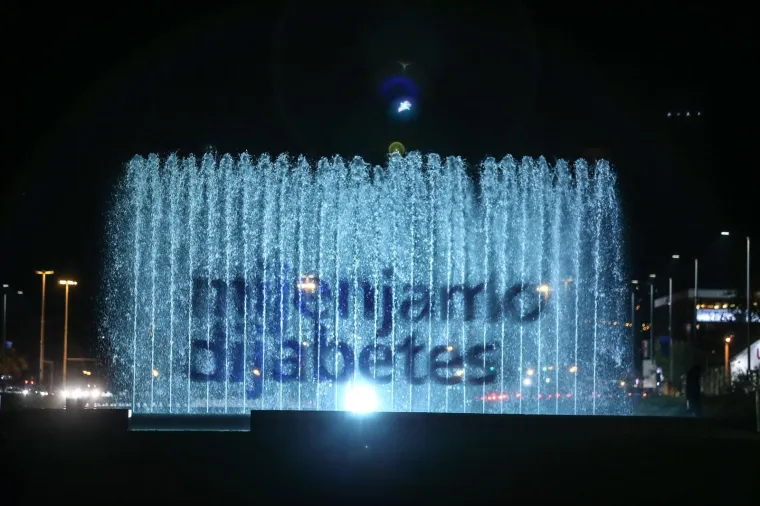 NOVO RUHO ZAGREBAČKIH FONTANA: Povodom svjetskog dana dijabetesa zasjale plavim tonovima