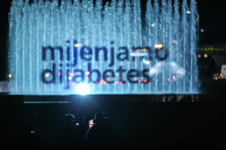 NOVO RUHO ZAGREBAČKIH FONTANA: Povodom svjetskog dana dijabetesa zasjale plavim tonovima