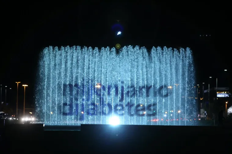 NOVO RUHO ZAGREBAČKIH FONTANA: Povodom svjetskog dana dijabetesa zasjale plavim tonovima