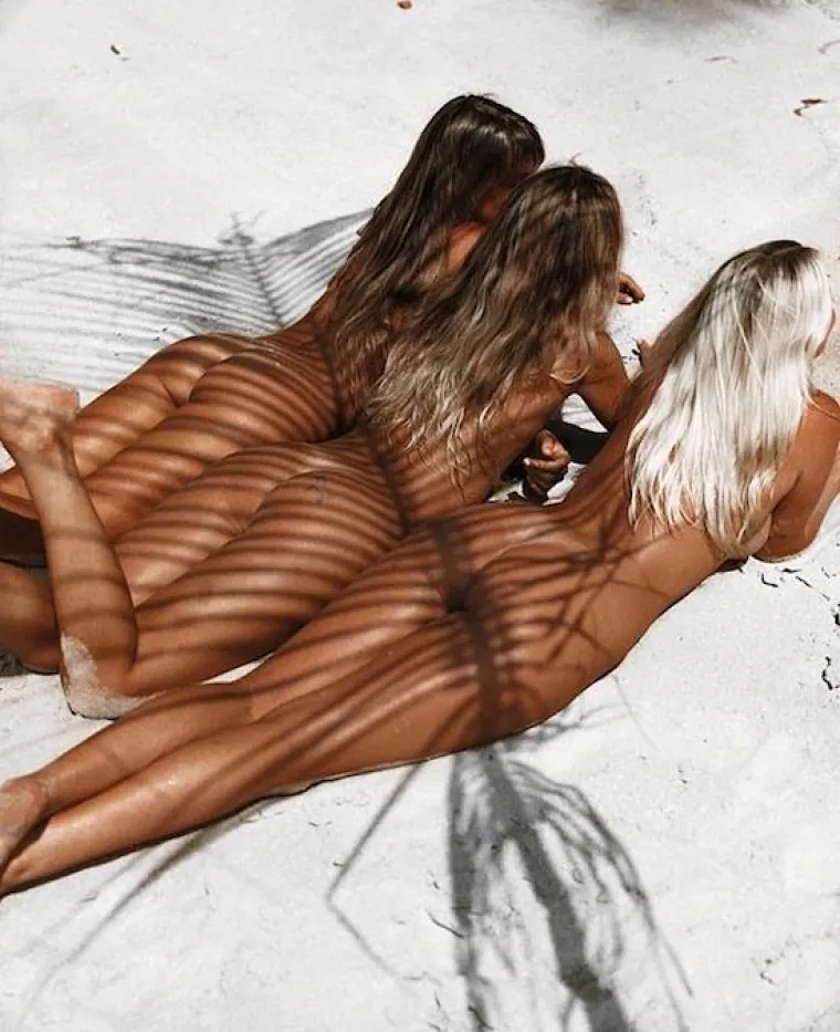 PRAVE PRIJATELJICE SVE DIJELE: Čokoladu, ribicu, seksi-selfije, postelju...