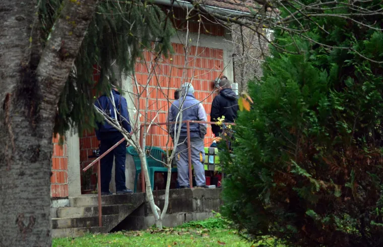 EKSPLOZIJA U OBITELJSKOJ KUĆI U PAKRACU: Žena (78) s te&scaron;kim ozlijedama prevezena u bolnicu u Zagrebu