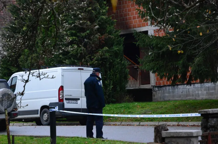 EKSPLOZIJA U OBITELJSKOJ KUĆI U PAKRACU: Žena (78) s te&scaron;kim ozlijedama prevezena u bolnicu u Zagrebu