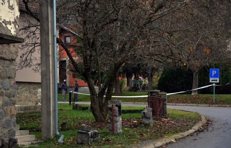 EKSPLOZIJA U OBITELJSKOJ KUĆI U PAKRACU: Žena (78) s te&scaron;kim ozlijedama prevezena u bolnicu u Zagrebu