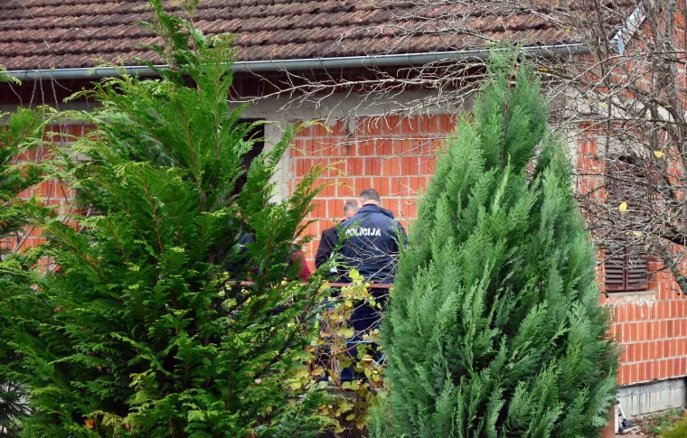 EKSPLOZIJA U OBITELJSKOJ KUĆI U PAKRACU: Žena (78) s te&scaron;kim ozlijedama prevezena u bolnicu u Zagrebu