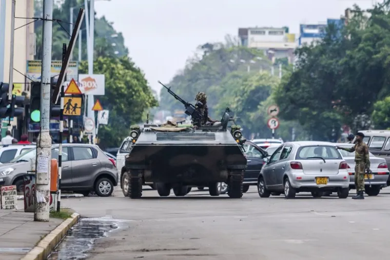 VOJSKA PREUZELA VLAST U ZIMBABVEU: Tenkovi na ulicama, a generali i dalje inzistiraju da se ne radi o vojnom udaru