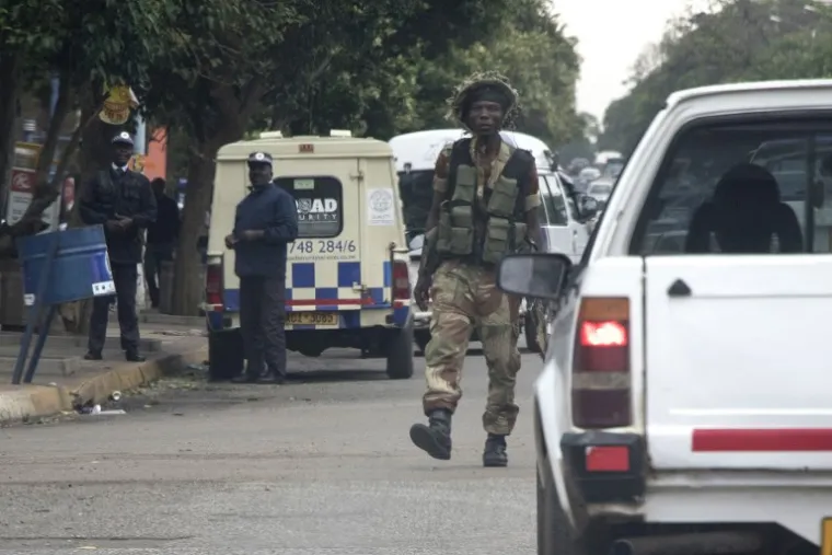 VOJSKA PREUZELA VLAST U ZIMBABVEU: Tenkovi na ulicama, a generali i dalje inzistiraju da se ne radi o vojnom udaru