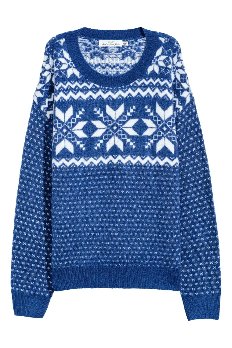 Plavi džemper s božićnim motivima, H&amp;M, 225,98 kuna
