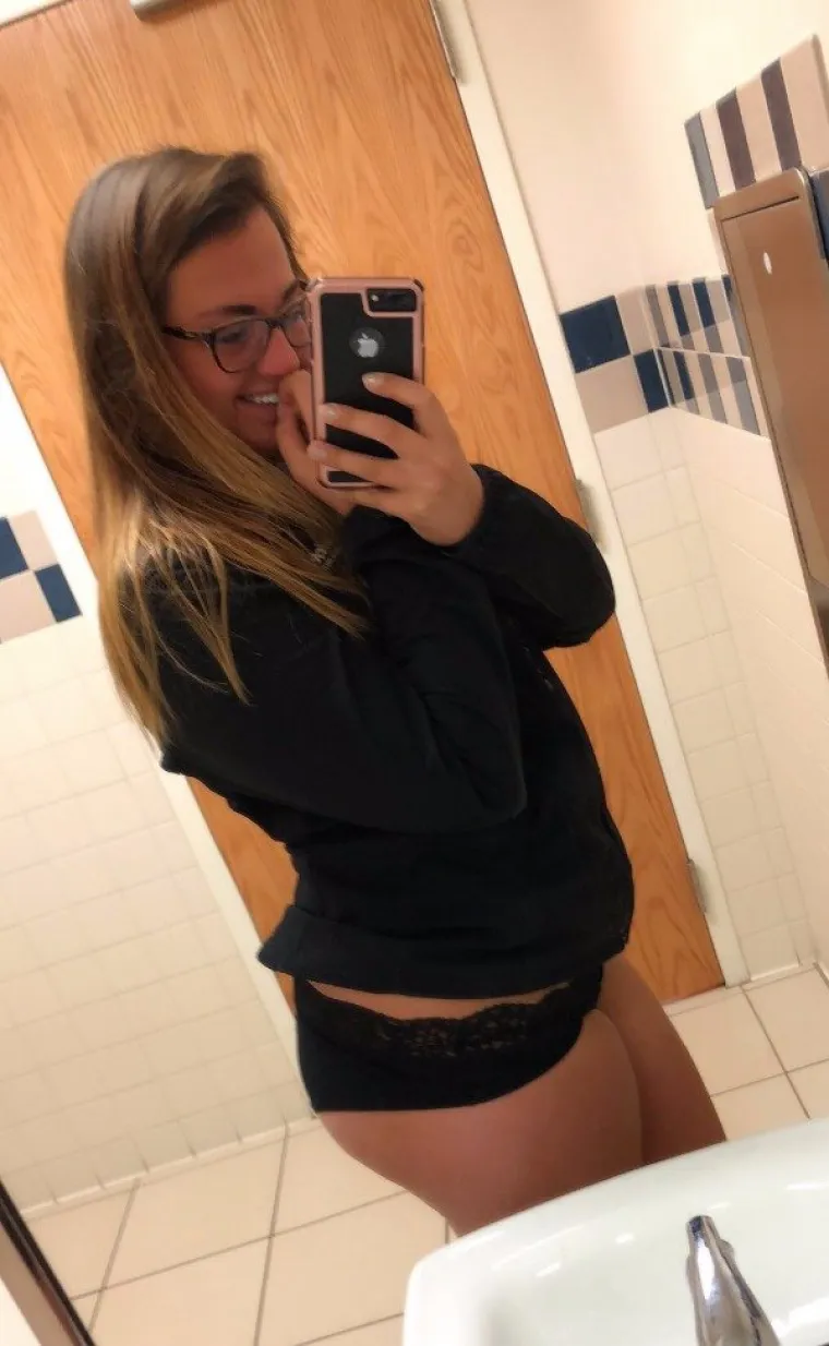 ZA&Scaron;TO NA&Scaron; AUTOMEHANIČAR NE IZGLEDA TAKO.... Zbog njih ljudi izmi&scaron;ljaju bolesti, putovanja, kupuju alfe...