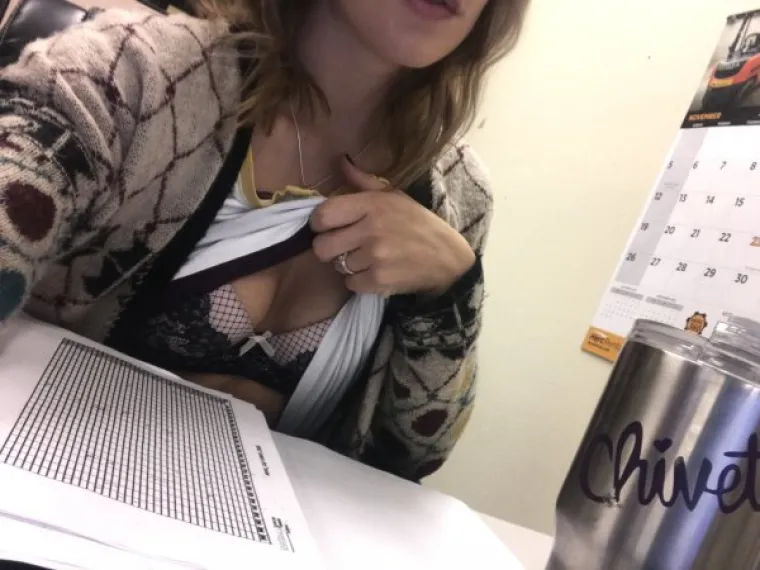 ZA&Scaron;TO NA&Scaron; AUTOMEHANIČAR NE IZGLEDA TAKO.... Zbog njih ljudi izmi&scaron;ljaju bolesti, putovanja, kupuju alfe...