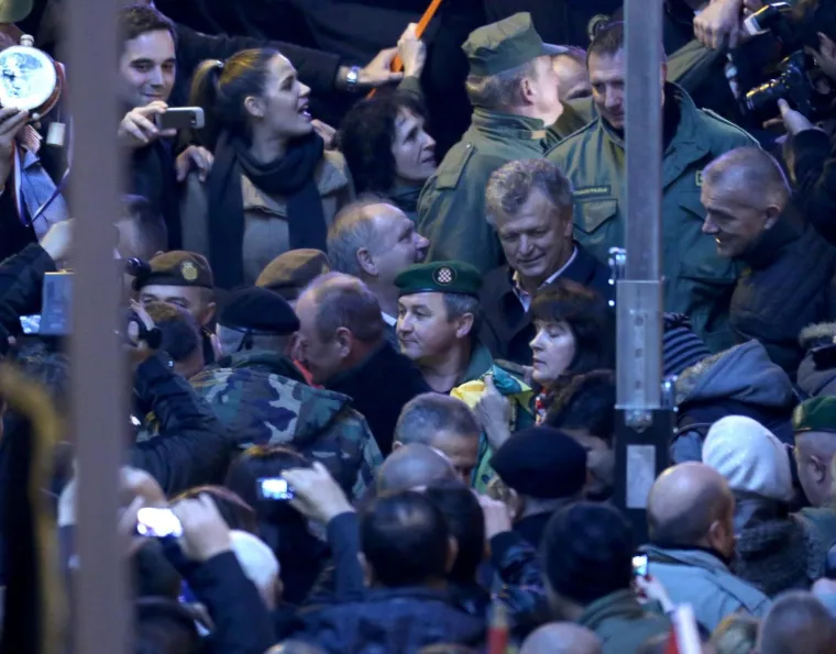 PRIJE PET GODINA CIJELA JE HRVATSKA KUCALA KAO JEDNO: Riječi generala Gotovine na Trgu bana Jelačića ostale su upisane u povijest...