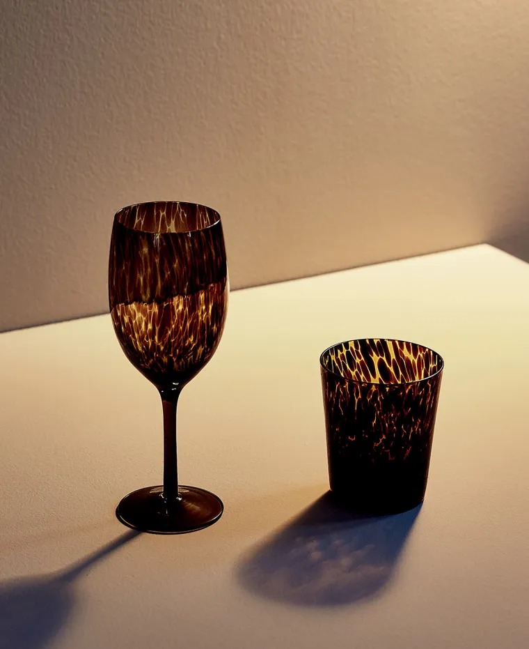 Animal print može itekako izgledati elegantno: Zara Home ima novi 'Night in' editorijal koji to i dokazuje