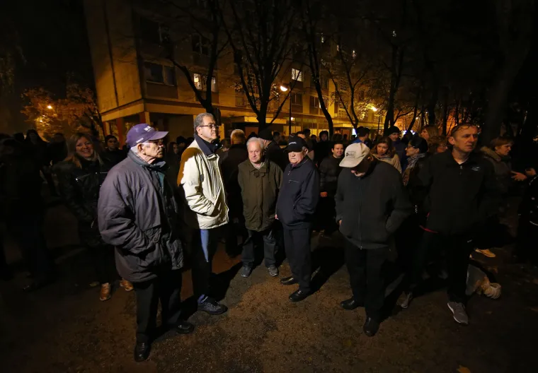 Prosvjed građana zbog odluke MUP-a da preseli azilante iz Porina u hostel Arena na Lani&scaron;tu