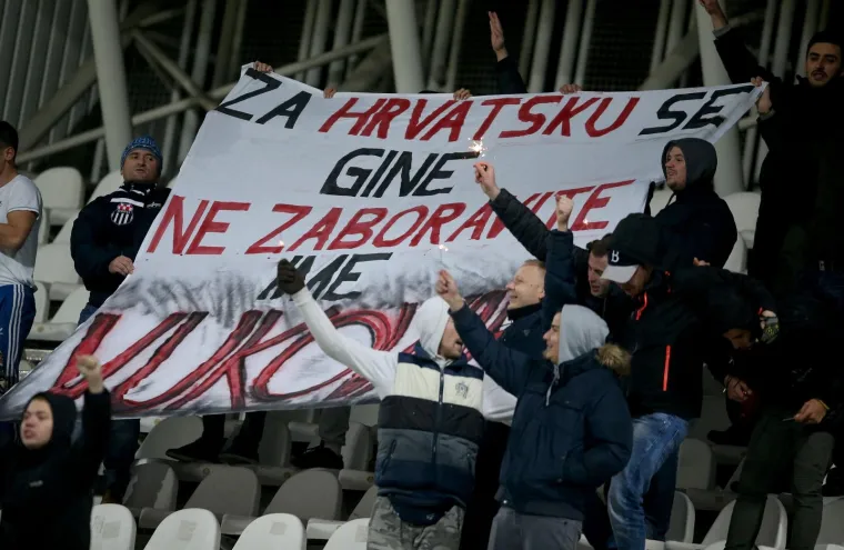 NAVIJAČI U KRANJČEVIĆEVOJ POSLALI PORUKU ZA VUKOVAR: 'Za Hrvatsku se gine, ne zaboravite ime...'