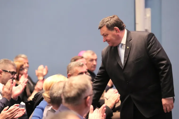 Generali nazočili promociji fotomonografije Specijalna policija u Domovinskom ratu