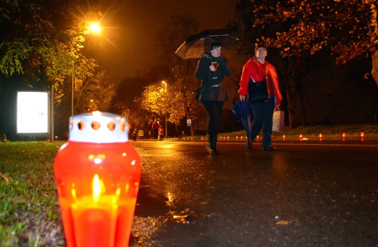 Cijela Hrvatska se sjeća žrtve Vukovara i &Scaron;kabrnje