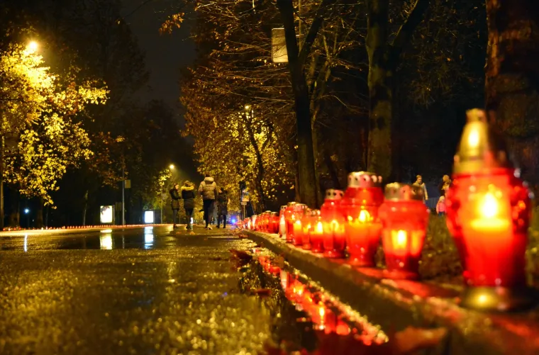 Cijela Hrvatska se sjeća žrtve Vukovara i &Scaron;kabrnje