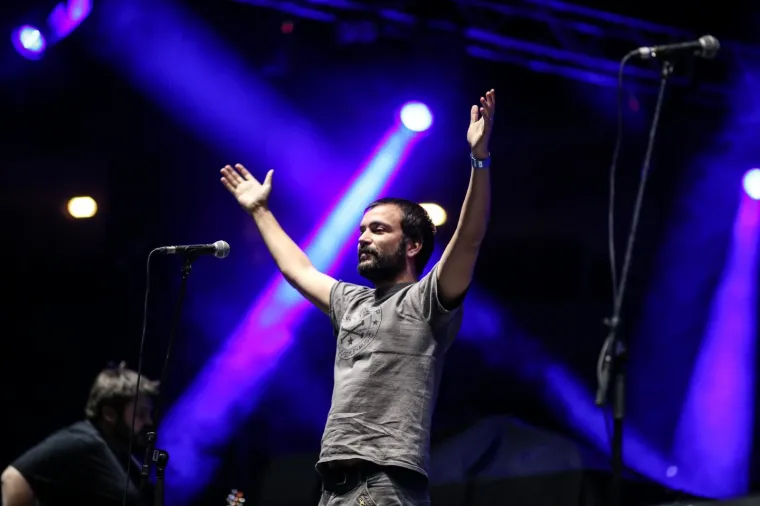 DUBIOZA KOLEKTIV ZAPALILA ARENU ZAGREB: Na koncertu bosanskohercegovačkog benda bila i Severina