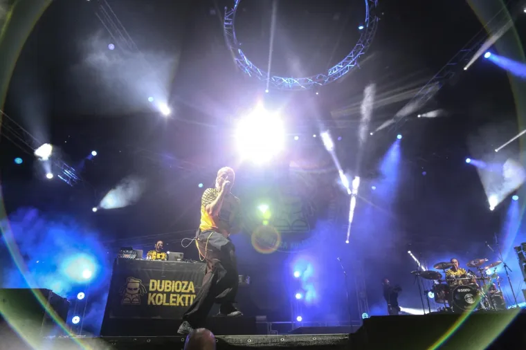 DUBIOZA KOLEKTIV ZAPALILA ARENU ZAGREB: Na koncertu bosanskohercegovačkog benda bila i Severina