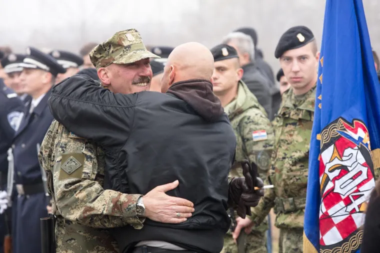 TUŽNA OBLJETNICA: Kolonom sjećanja obilježena 26. godi&scaron;njica stradanja branitelja i civila u Borovu naselju