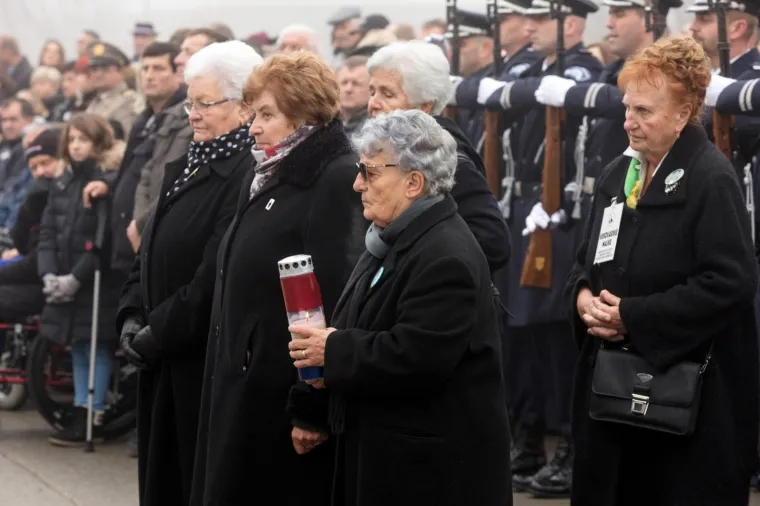 TUŽNA OBLJETNICA: Kolonom sjećanja obilježena 26. godi&scaron;njica stradanja branitelja i civila u Borovu naselju