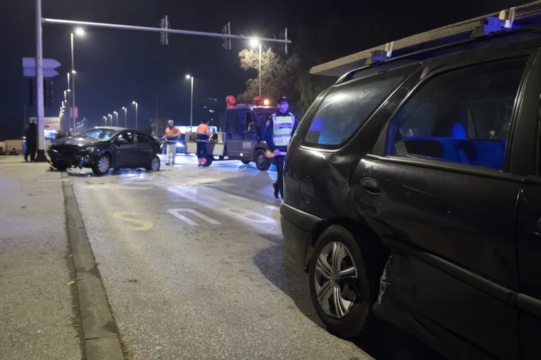 LANČANI SUDAR U ZAGREBU: Krš i lom na Aleji grada Bologne