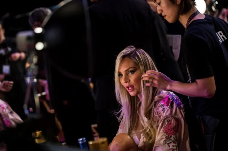 Victoria's Secret u Šangaju: Najslavnije svjetske ljepotice pokazale raskošna tijela na modnoj pisti