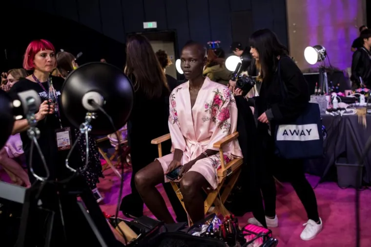 Victoria's Secret u Šangaju: Najslavnije svjetske ljepotice pokazale raskošna tijela na modnoj pisti
