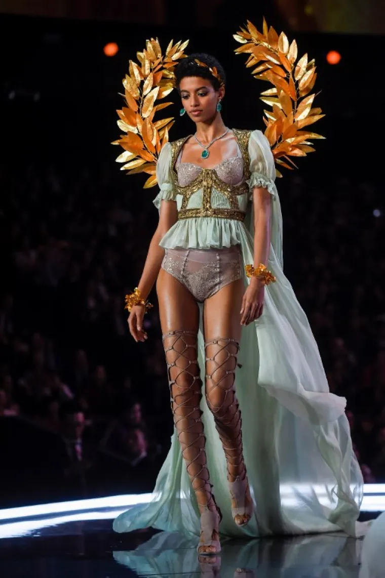 Victoria's Secret u &Scaron;angaju: Najslavnije svjetske ljepotice pokazale rasko&scaron;na tijela na modnoj pisti