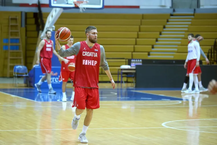 KRENULE SU PRIPREME HRVATSKE: Pogledajte kako vježbaju igrači od kojih očekujemo da nas odvedu na Svjetsko prvenstvo