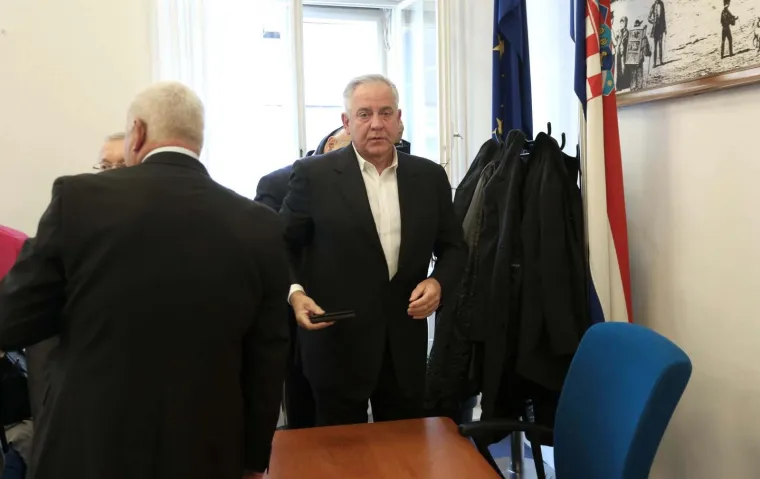 Ivan Jarnjak nije se pojavio kao svjedok na suđenju biv&scaron;em premijeru Ivi Sanaderu, njegovoj stranci HDZ-u i ostalim optuženima u aferi Fimi media.