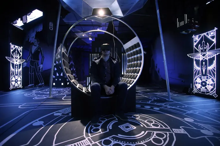 FUTURISTIČKI SPEKTAKL: Pogledajte kako izgleda izložba o Nikoli Tesli