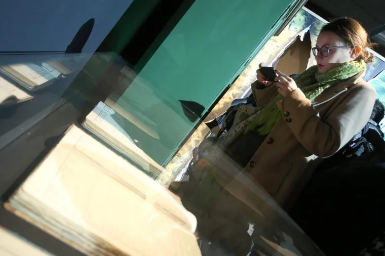 FUTURISTIČKI SPEKTAKL: Pogledajte kako izgleda izložba o Nikoli Tesli