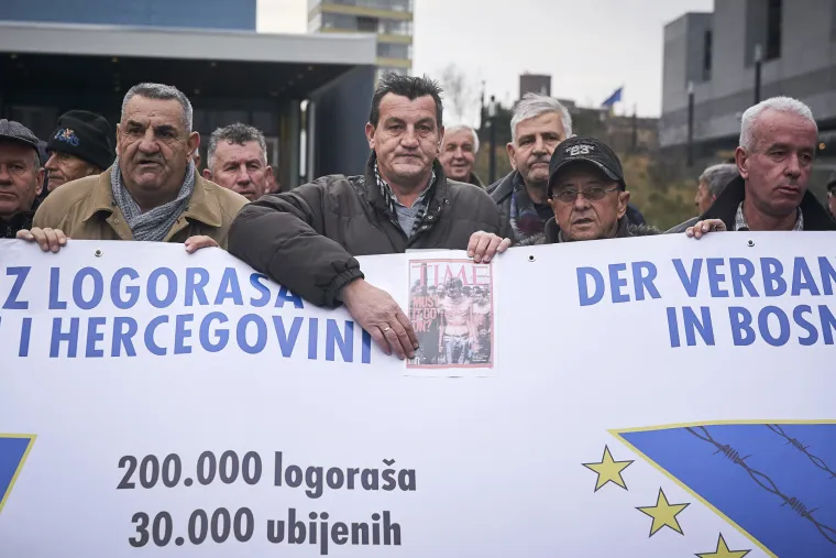 'Čovjek sa žice' Fikret Alić dočekao presudu Ratku Mladiću ispred Haa&scaron;kog suda