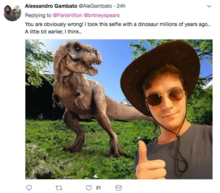 PARIS HILTON POHVALILA SE DA JE IZMISLILA SELFIE: Korisnici Twittera vrlo su brzo opovrgnuli njezinu tvrdnju