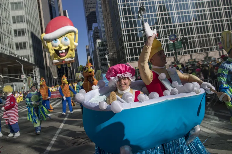 Veselje milijuna ljudi na ulicama New Yorka: okupili se zbog parade za Thanksgiving