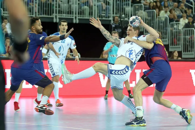 PPD ZAGREB I SARAČEVIĆ U TE&Scaron;KOJ BORBI PROTIV EUROPSKOG VELIKANA: Ovako je izgledala rukometna poslastica u Areni