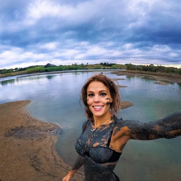 &Scaron;VEDSKA PILOTKINJA POKORILA INSTAGRAM: Njezina ljepota i pustolovni duh osigurali joj 200.000 fanova