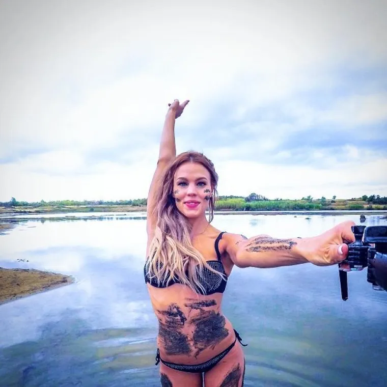 &Scaron;VEDSKA PILOTKINJA POKORILA INSTAGRAM: Njezina ljepota i pustolovni duh osigurali joj 200.000 fanova