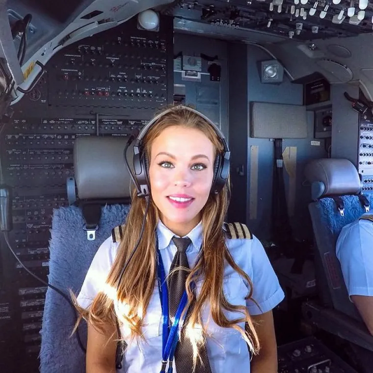 &Scaron;VEDSKA PILOTKINJA POKORILA INSTAGRAM: Njezina ljepota i pustolovni duh osigurali joj 200.000 fanova