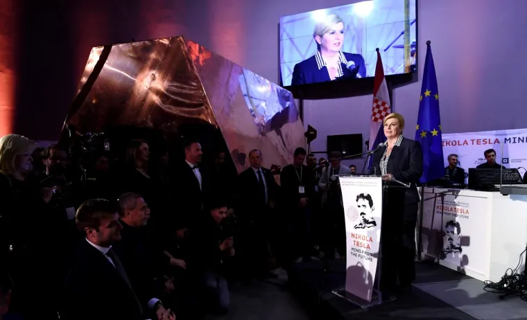 NIKOLA TESLA - MIND FROM THE FUTURE: U HDLU otvorena multimedijalna izložba, prisustvovala i predsjednica